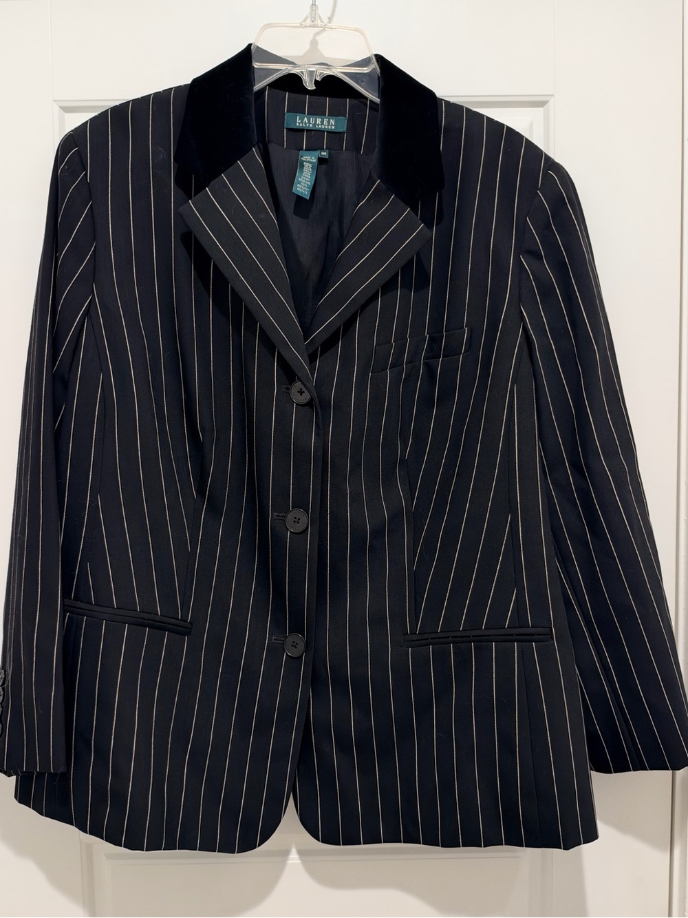 Ralph Lauren Black Pinstripe Velvet Collar 100% Wool Blazer 16W